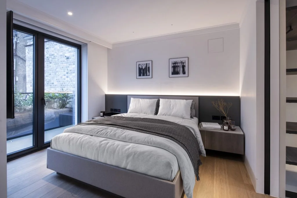 Little Chester Street: interior and property view 14