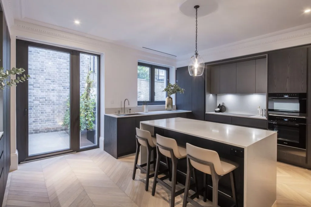 Little Chester Street: interior and property view 8